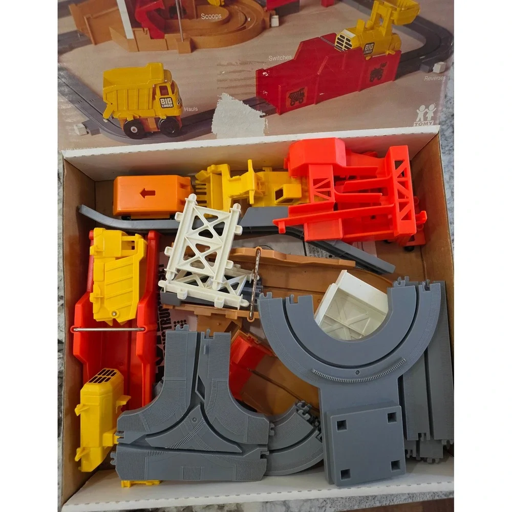 VTG 1977 Tomy Big Loader Construction Set 5001 Motorized Toy Track Boxed